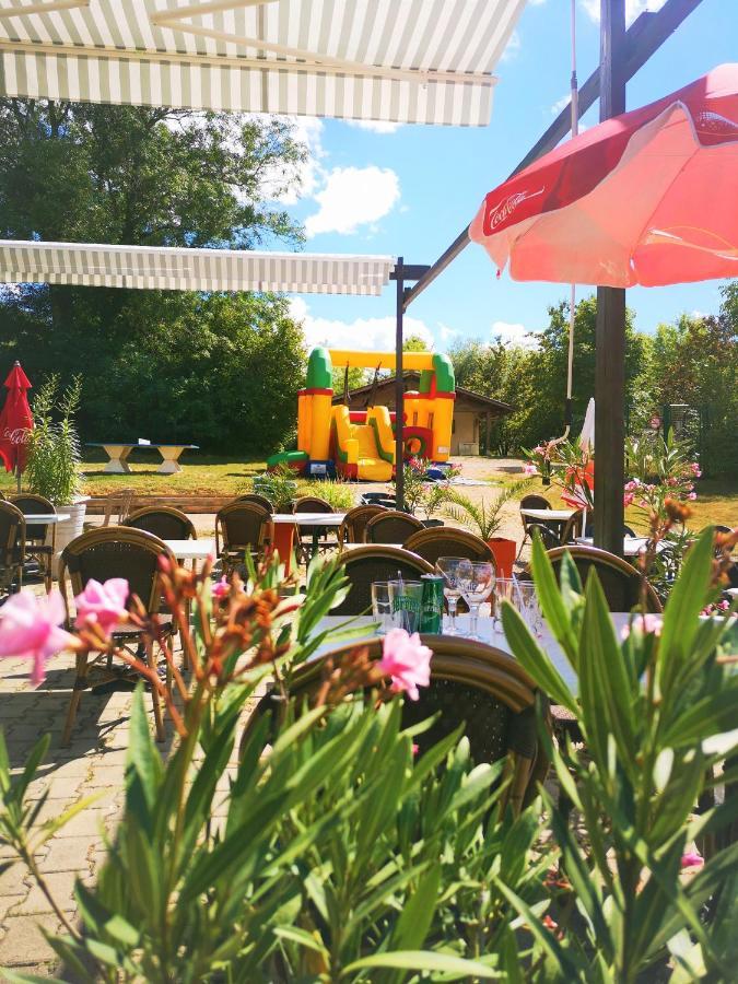 Camping Domaine De Mepillat Saint-Nizier-le-Bouchoux 外观 照片