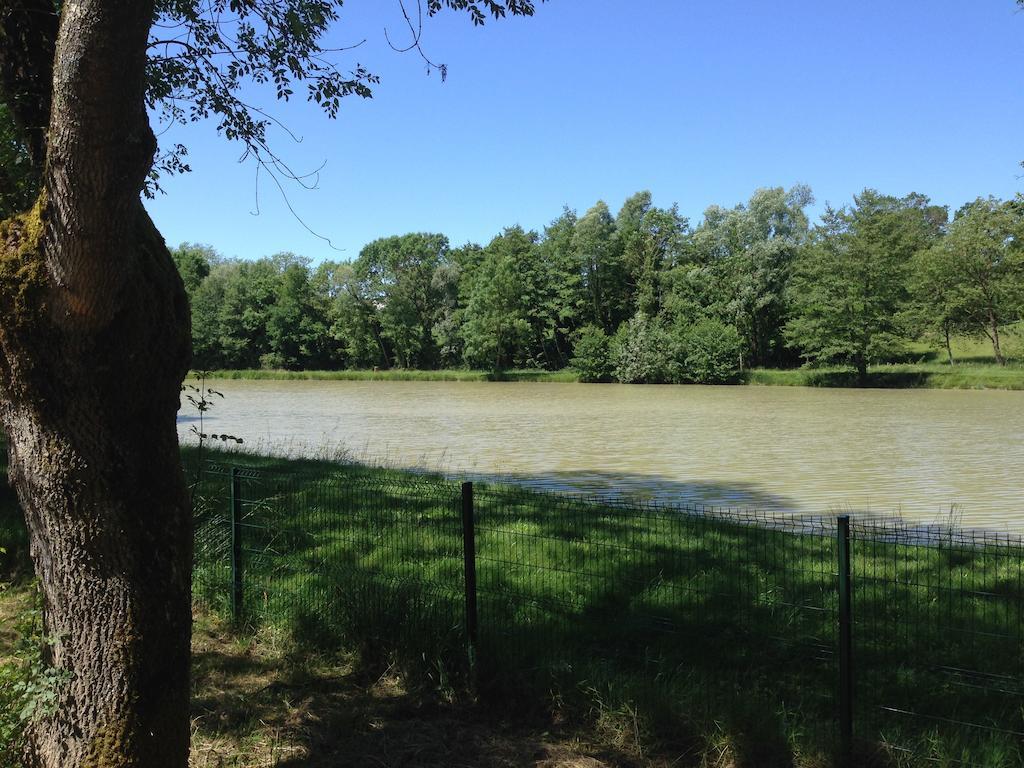 Camping Domaine De Mepillat Saint-Nizier-le-Bouchoux 外观 照片