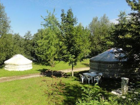 Camping Domaine De Mepillat Saint-Nizier-le-Bouchoux 外观 照片